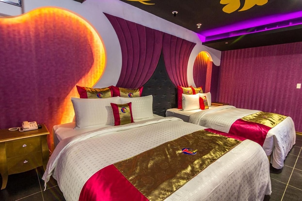 Ting-Shuai Motel 18/68