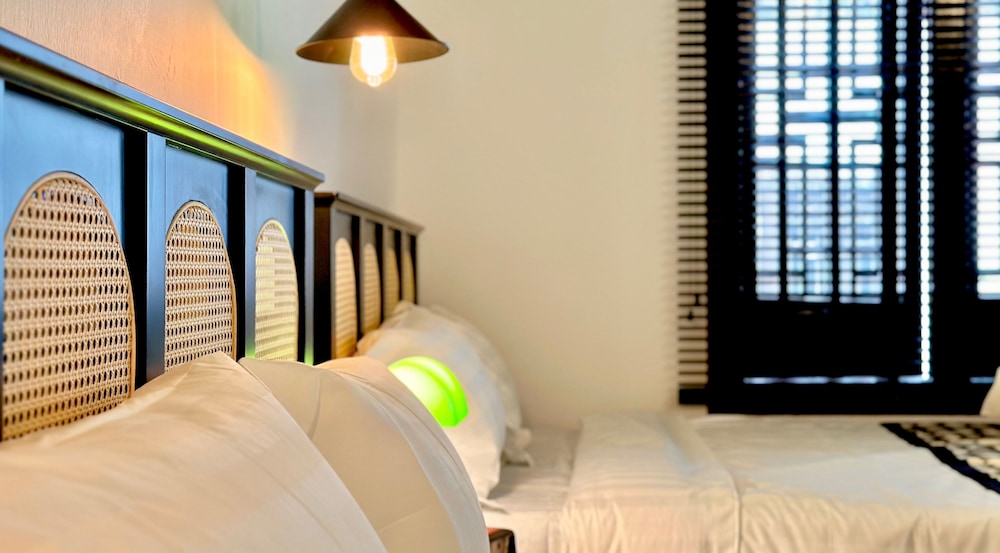 Wayfarer Guest House 24/50