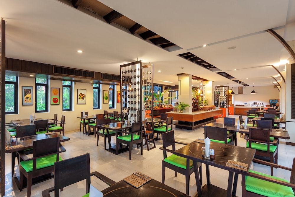 New Star Beach Resort 80/94