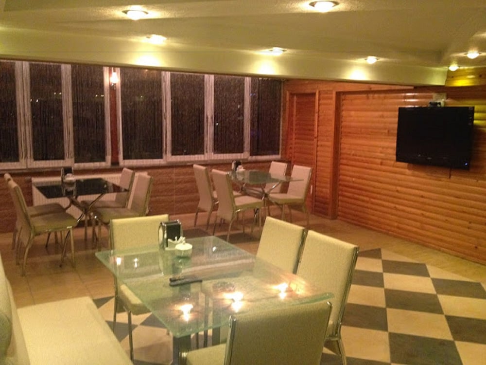 Buyuk Hotel 37/50