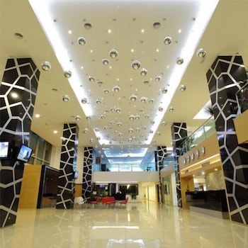 Symphony Suites Hotel 4/31