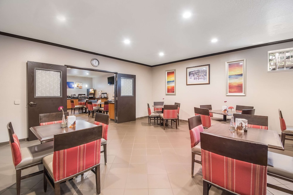 Comfort Inn Newport OR 35/47