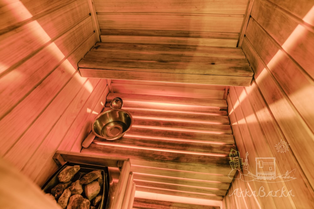 Arkabarka Floating Hostel And Apartments 50/83