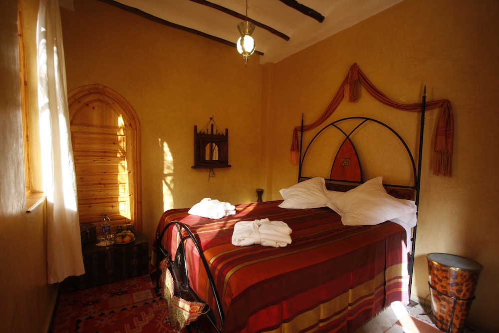 Riad XO Amira Victoria 8/50