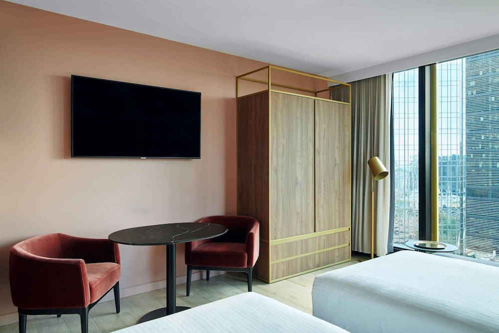 Quincy Hotel Melbourne 27/70