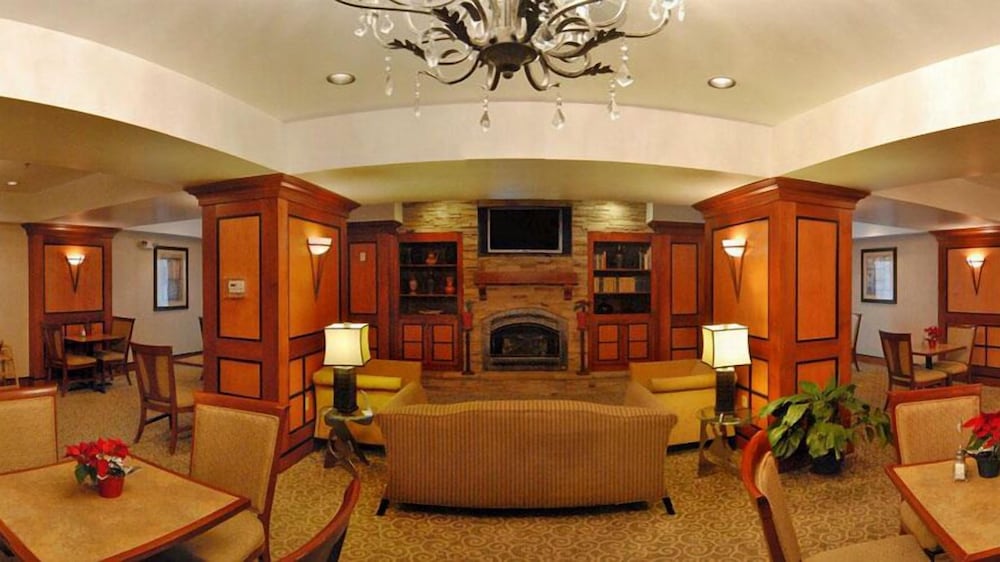 Holiday Inn Express Hotel And Suites Danville 42/43