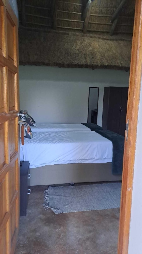 Iphofolo Lodge 11/48