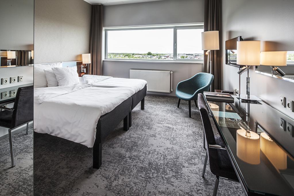 Room at Scandic Sluseholmen, COPENHAGEN