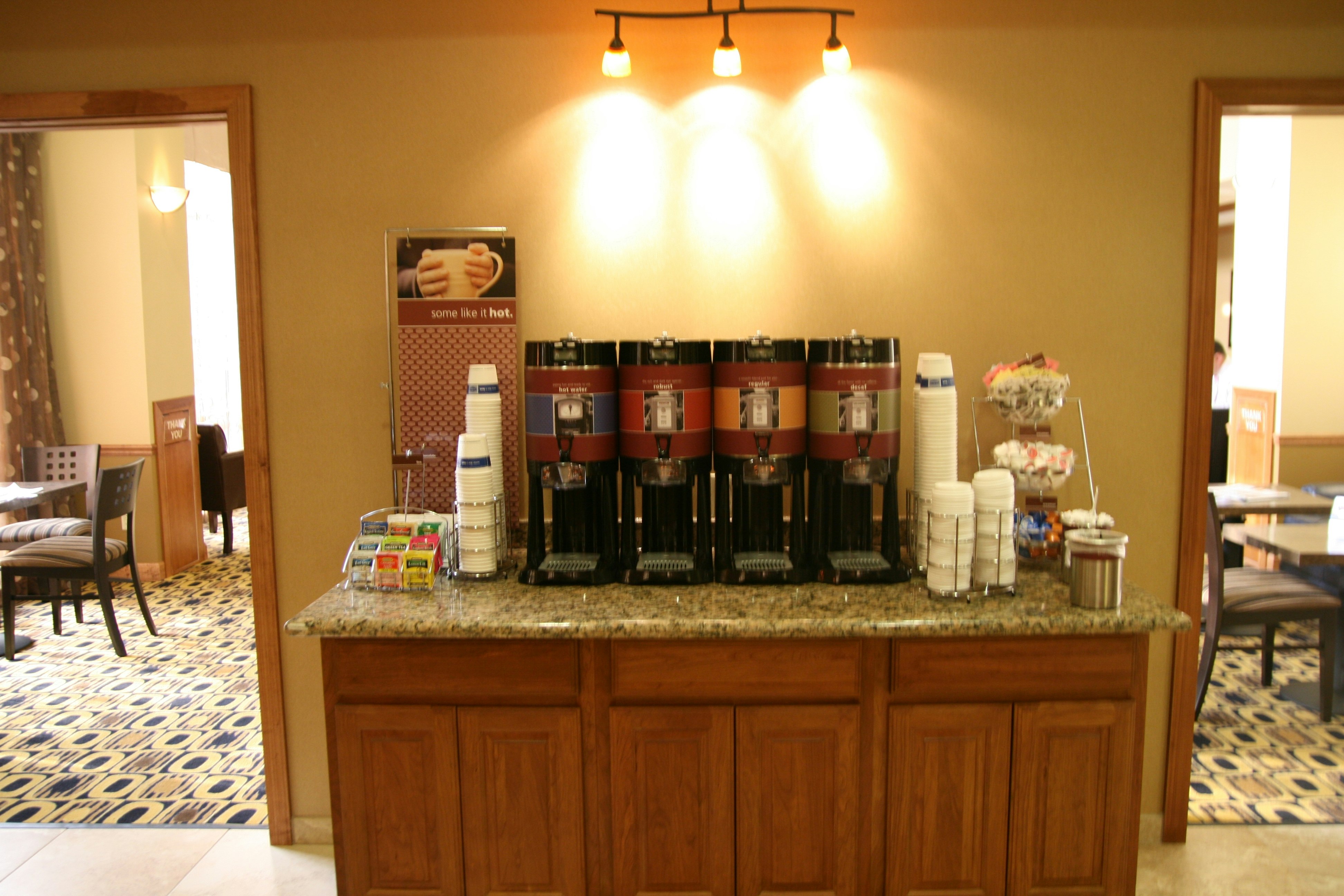 Hampton Inn & Suites Columbia at the University of Missouri 7/50