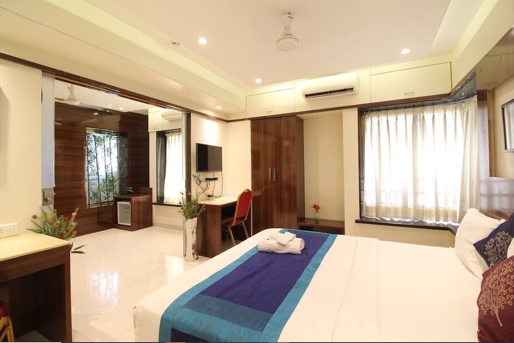 The Grand Tulip, Swargate 15/30