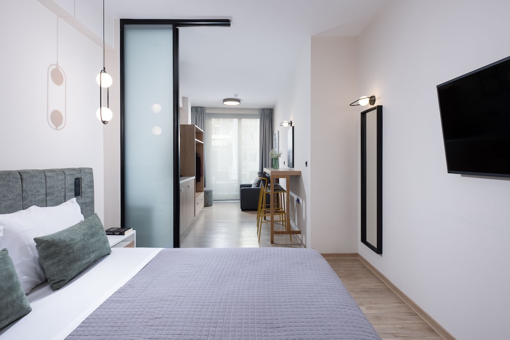 Enattica Suites 17/50