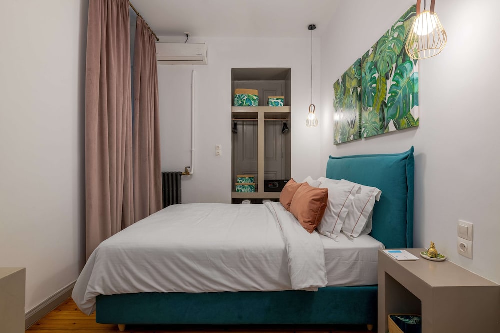 2Mazi Suites 13/47