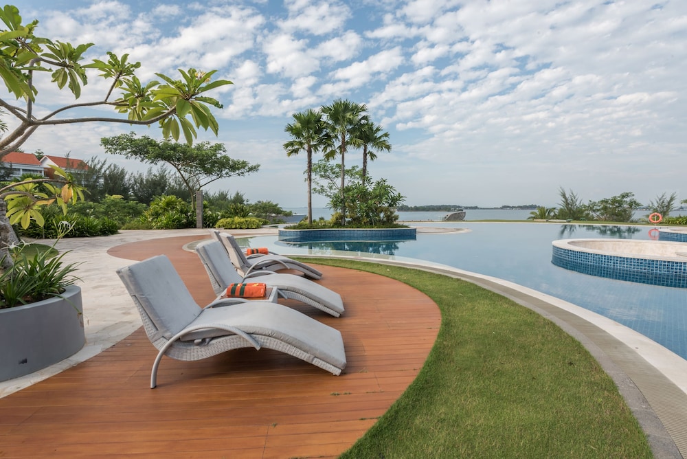 Harris Hotel Barelang Batam in BATAM
