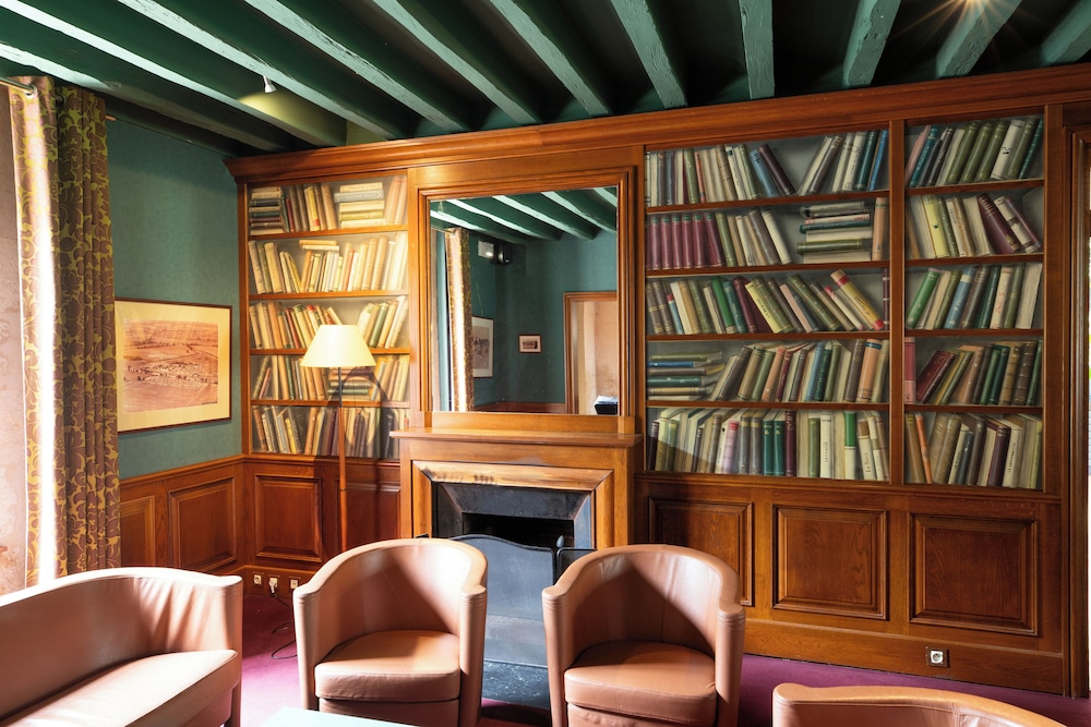 Hotel Le Paddock 48/63