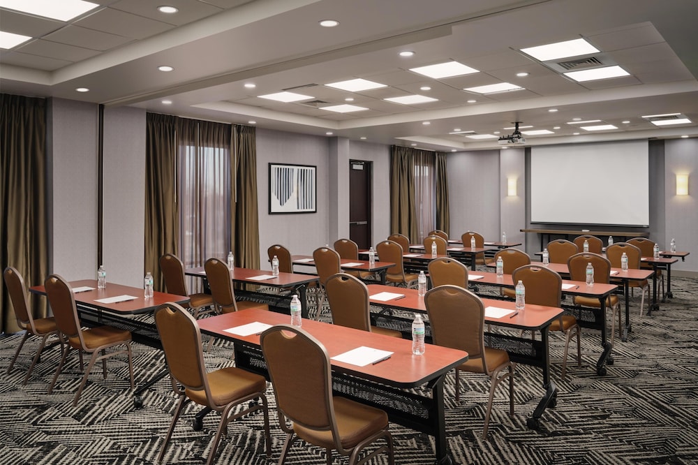 Hyatt Place Grand Rapids-South 58/67