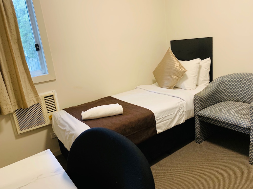 Greenwich Inn Sydney Hotel 17/48