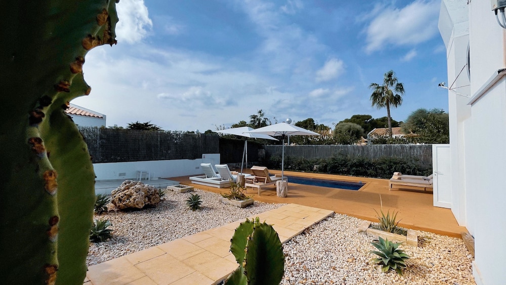 VILLAS DEL LAGO 64/67