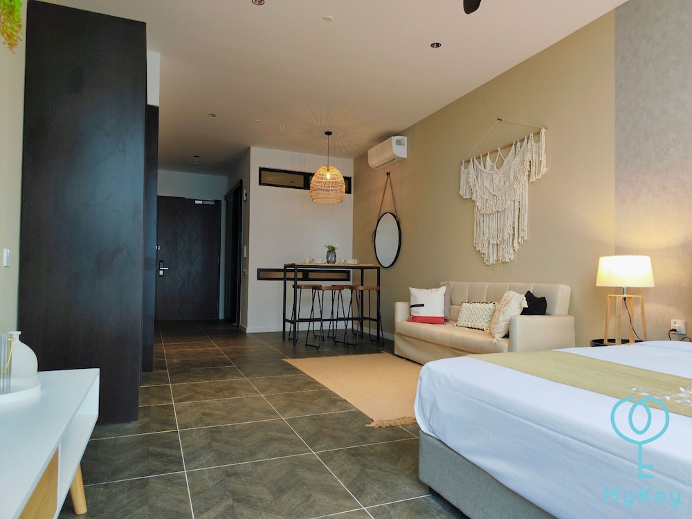 Scarletz Suites KLCC by Mykey Global 24/63
