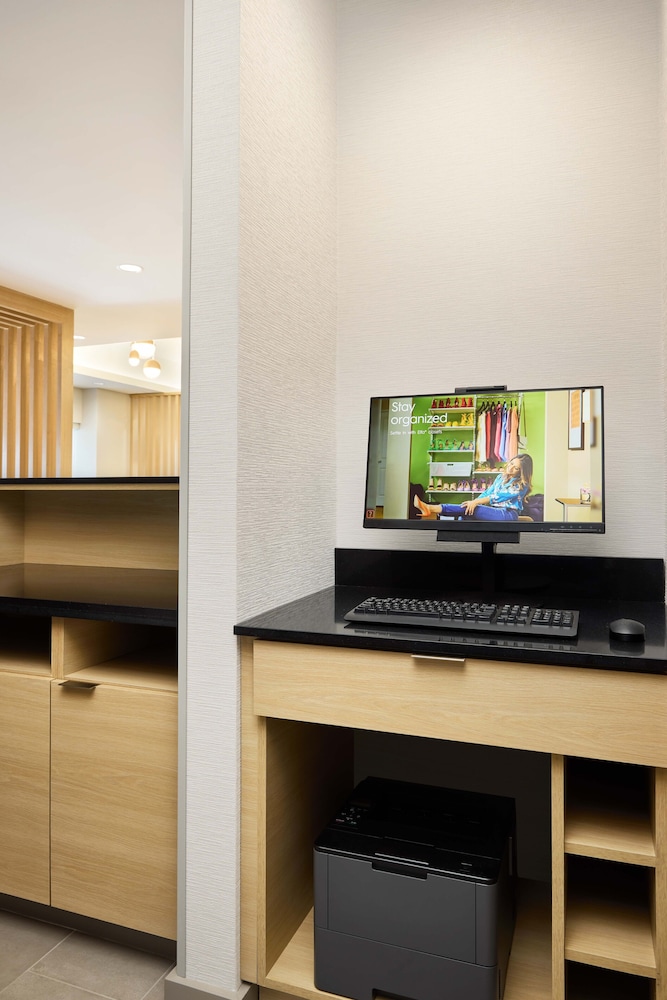 TownePlace Suites by Marriott Plant City 7/48
