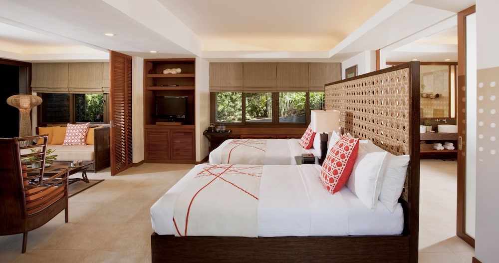 PREMIER, SUITE, TWIN BEDS
