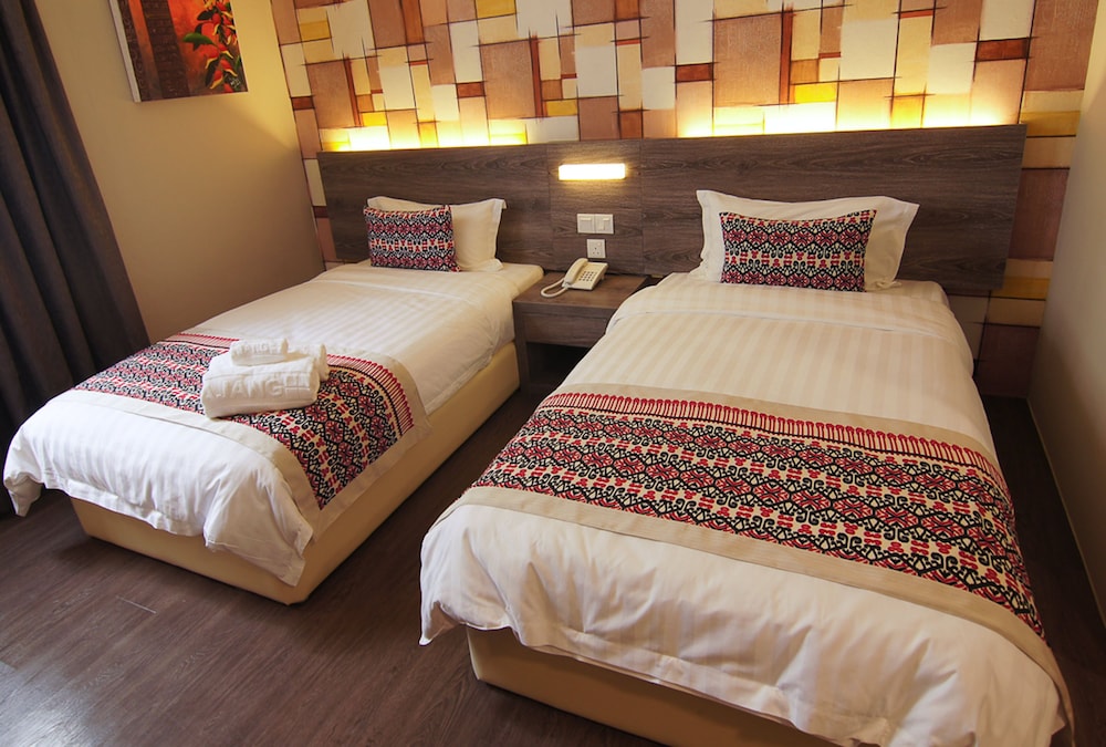 Ajang Hotel 30/48