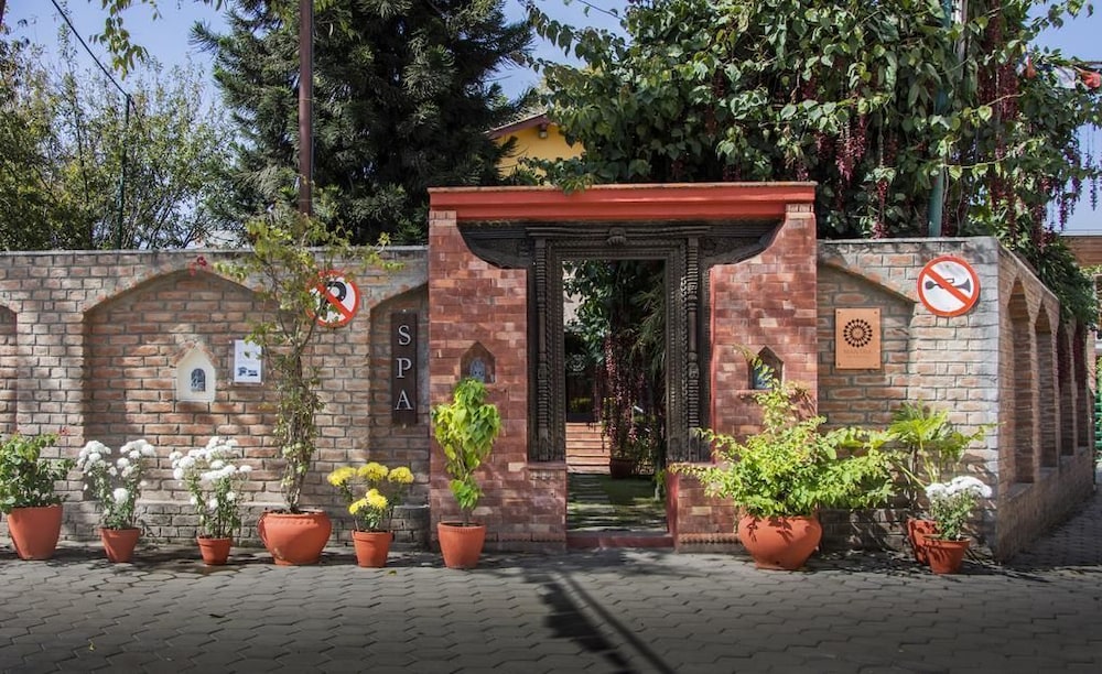 Shaligram Hotel 5/50