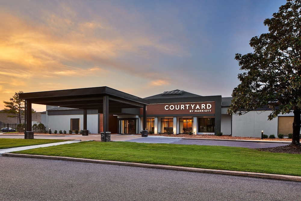 Courtyard Memphis Airport 7/58