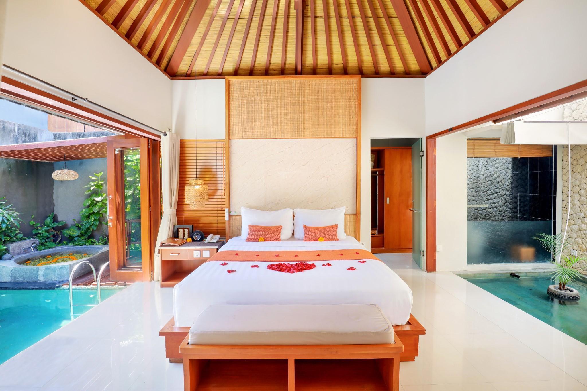 1 BEDROOM, VILLA, PRIVATE POOL, BATHTUB