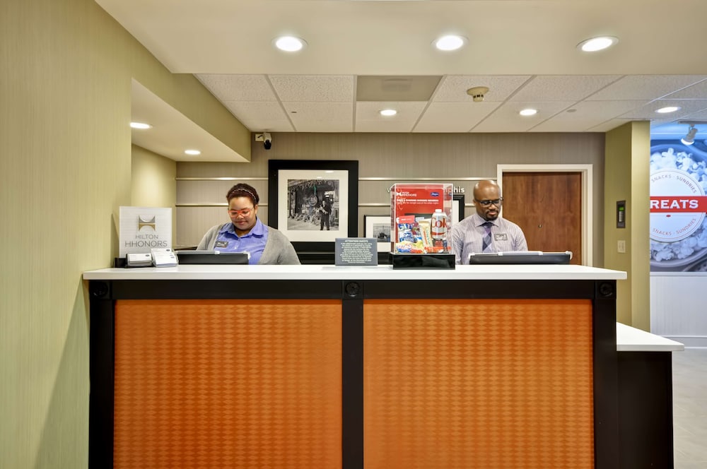 Hampton Inn & Suites Memphis East Germantown Area 8/53
