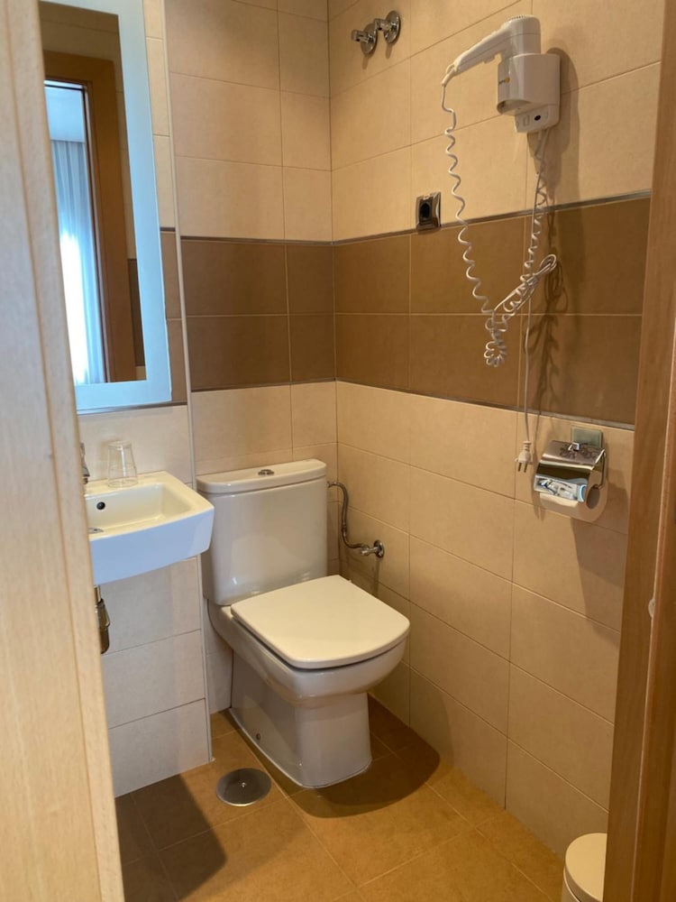 Hostal Abami I I 18/22