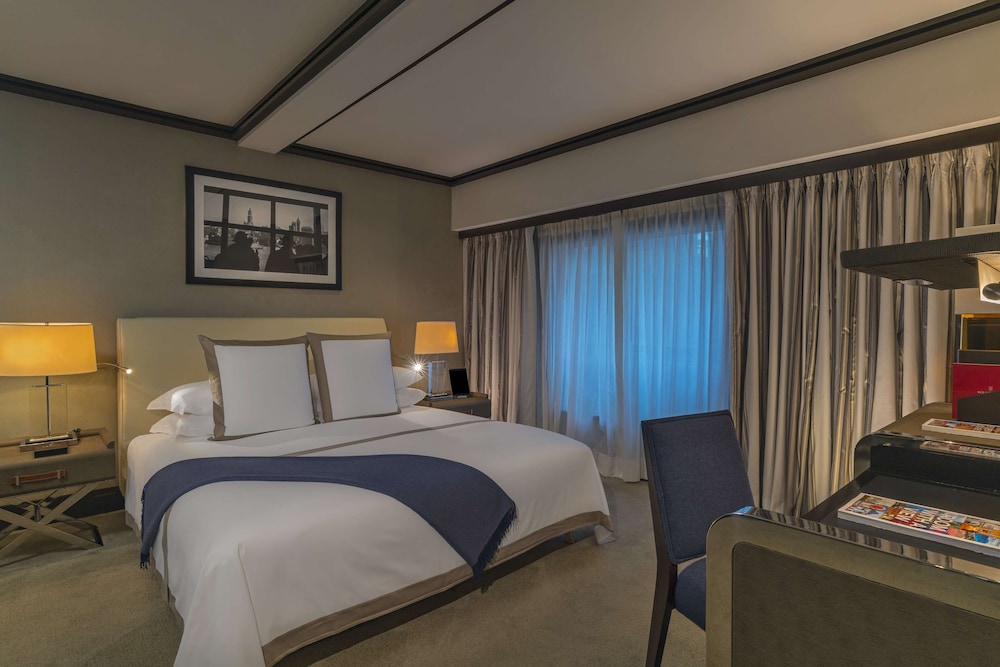 DELUXE, KING BED, TERRACE