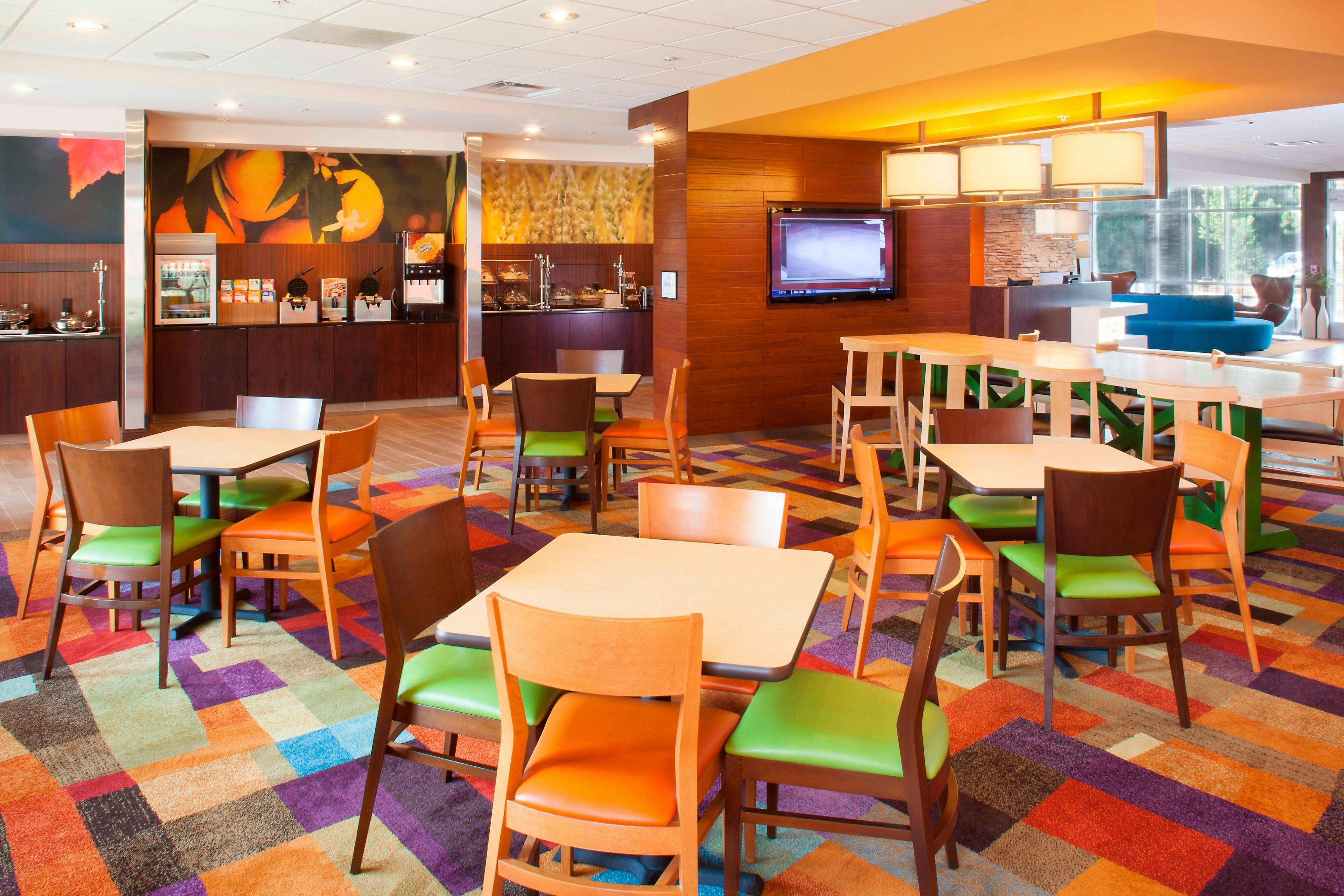 Fairfield Inn Suites By Marriott Atlanta Gwinnett Place 6/10