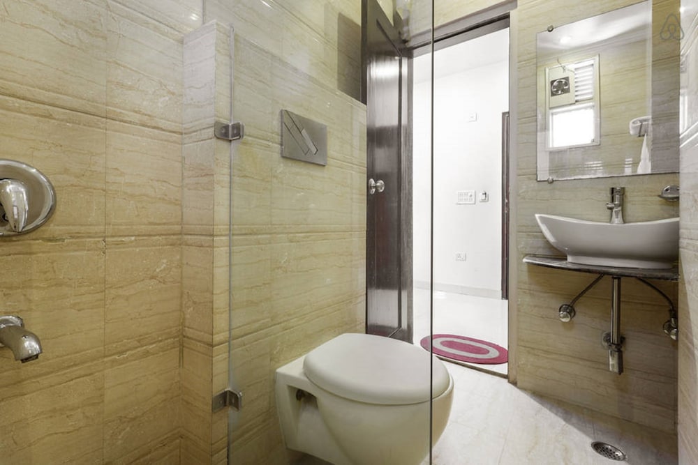 Hotel Amax Inn 36/39
