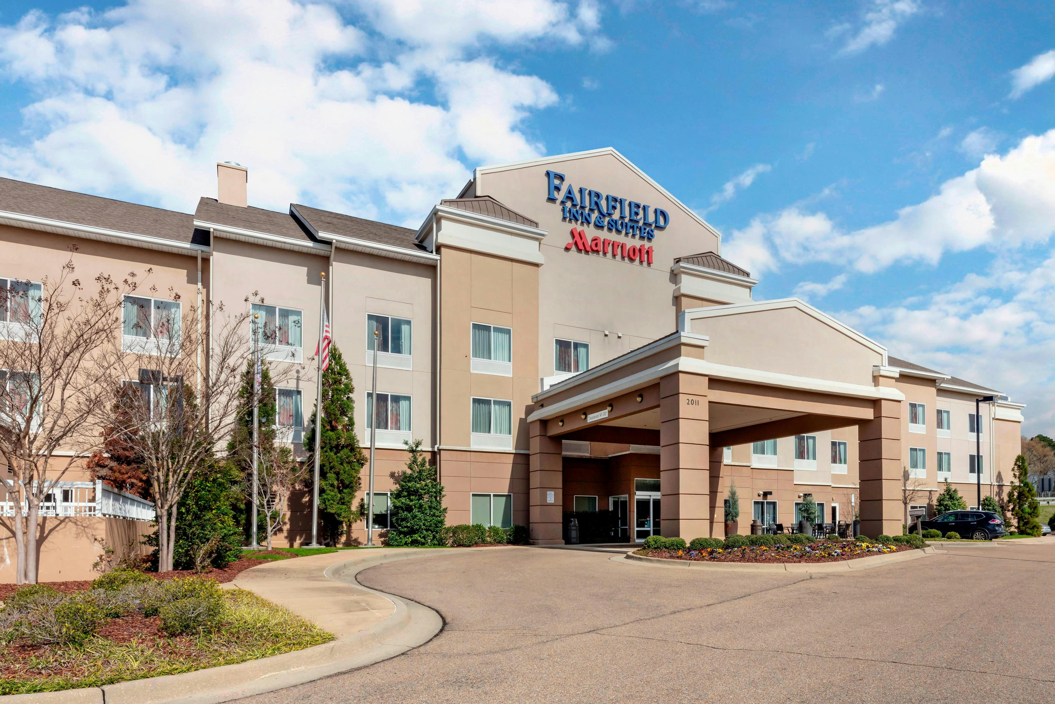 Fairfield Inn Suites Columbus 11/12