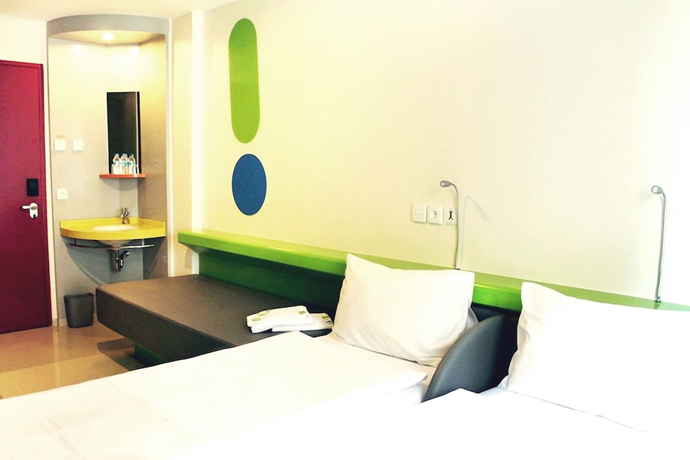 Treepark Hotel Jakarta Airport 12/30