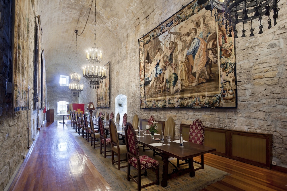 Parador De Hondarribia 30/40