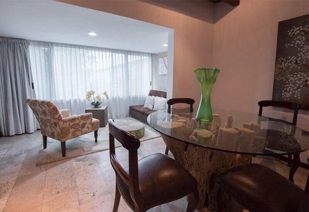 Colombe Hotel Boutique 50/76