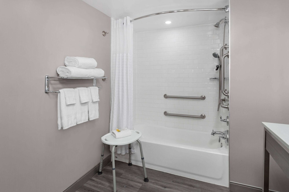Days Inn by Wyndham Baltimore Northwest 47/51