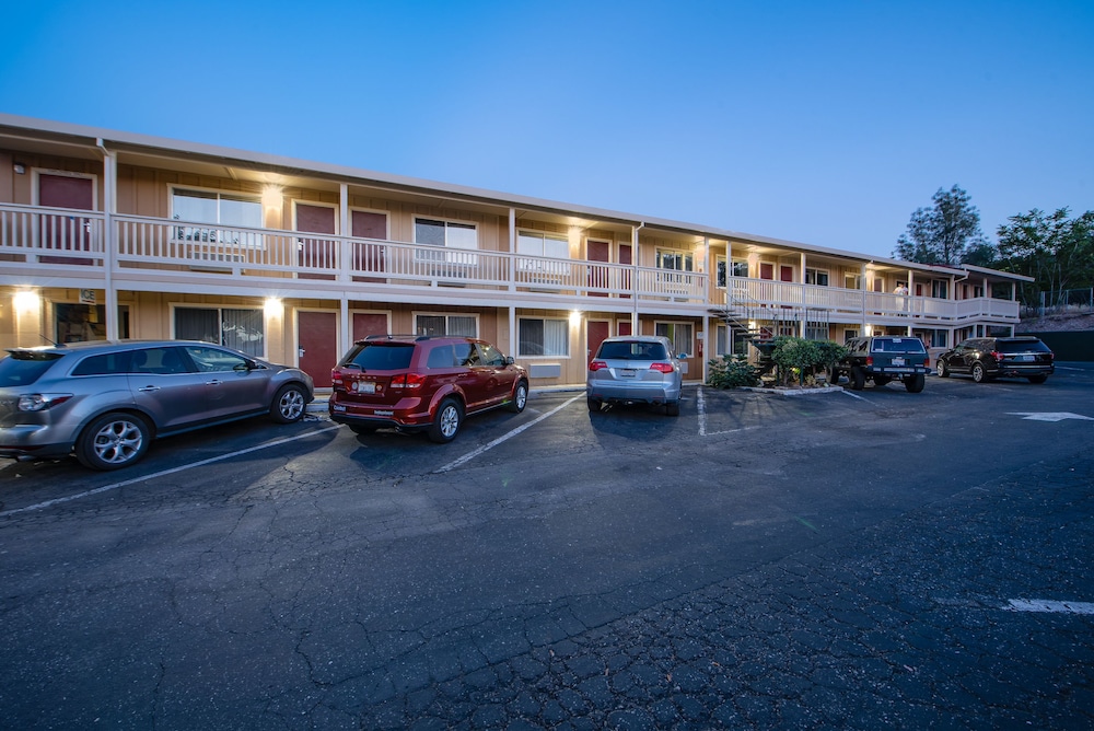 Angels Inn 19/28