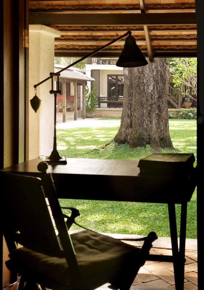 TAMARIND VILLAGE 61/63