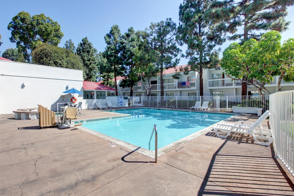 Motel6 Santa Ana, CA - Irvine - Orange County Airport 38/54