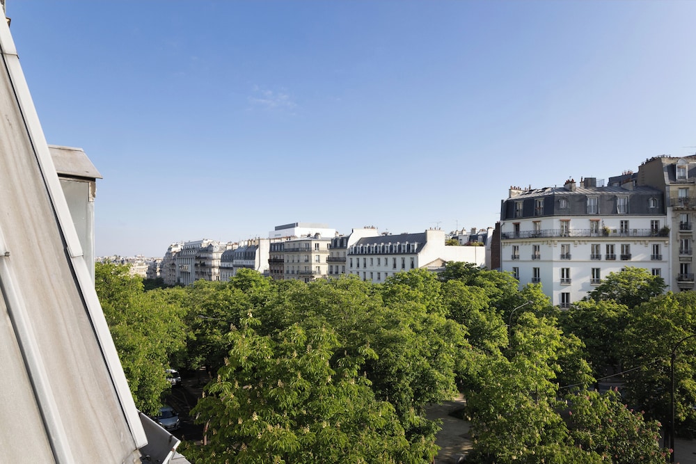 HOTEL KORNER MONTPARNASSE 42/50