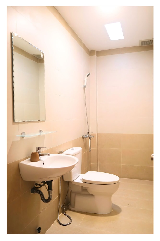 Nam Xuan Premium Hotel 68/68