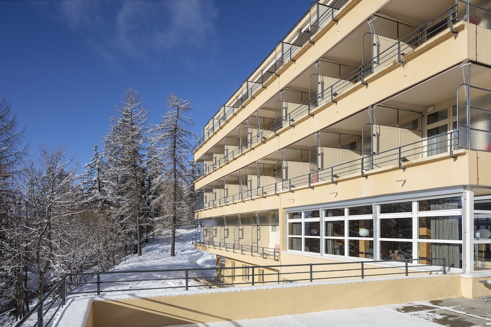 Youth Hostel Crans Montana 2/53