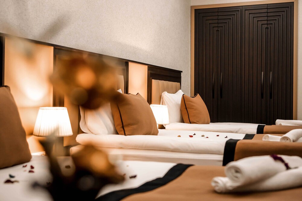 Dimen Hotel 23/37