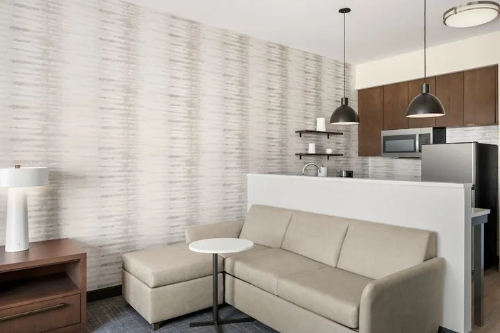 Residence Inn by Marriott Milwaukee Brookfield at Poplar Creek 7/37