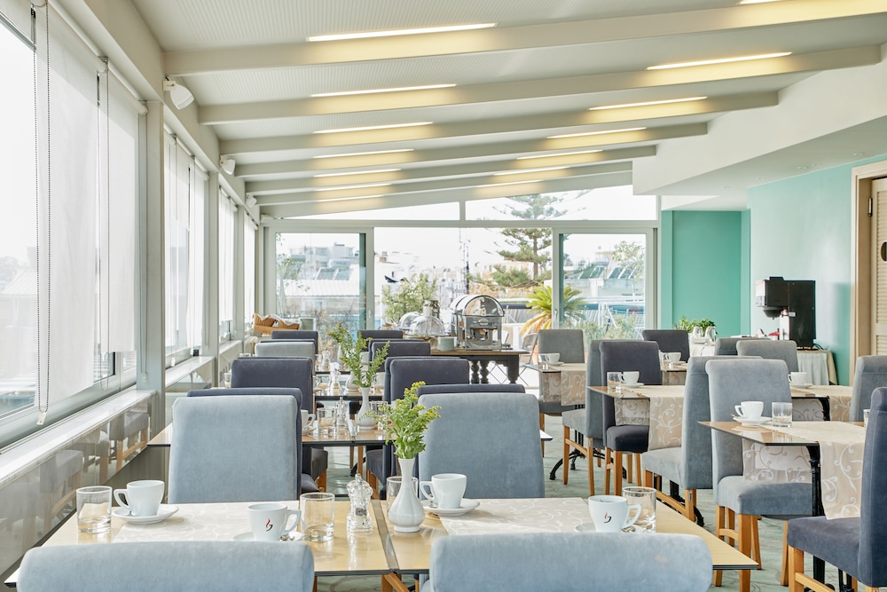 Dioni Boutique Hotel 37/45