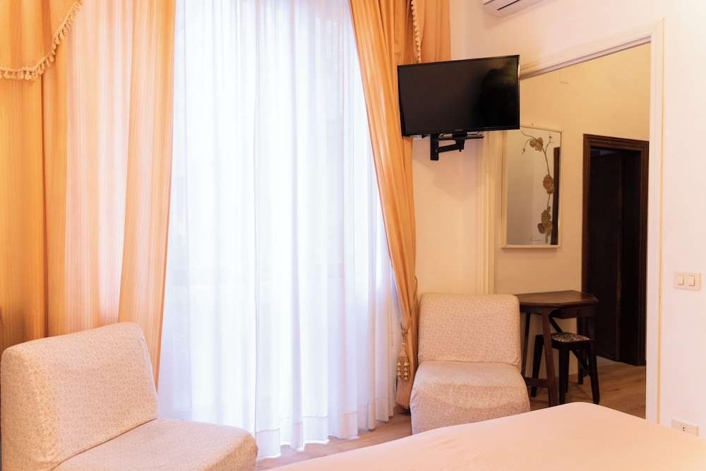 Hotel Belvedere 34/50