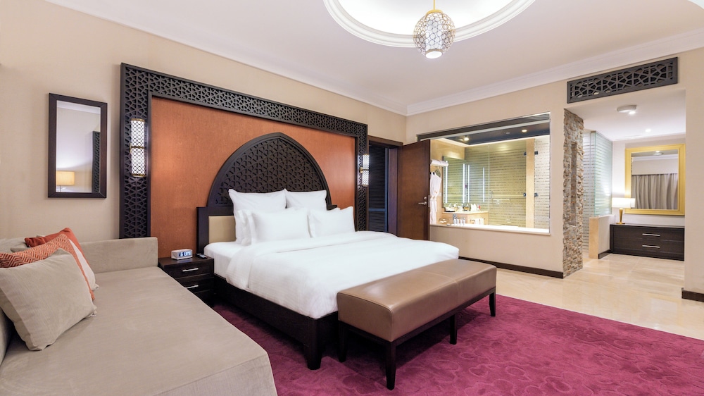 2 Bedrooms, Presidential, Suite, 1 King and 1 Single Beds
