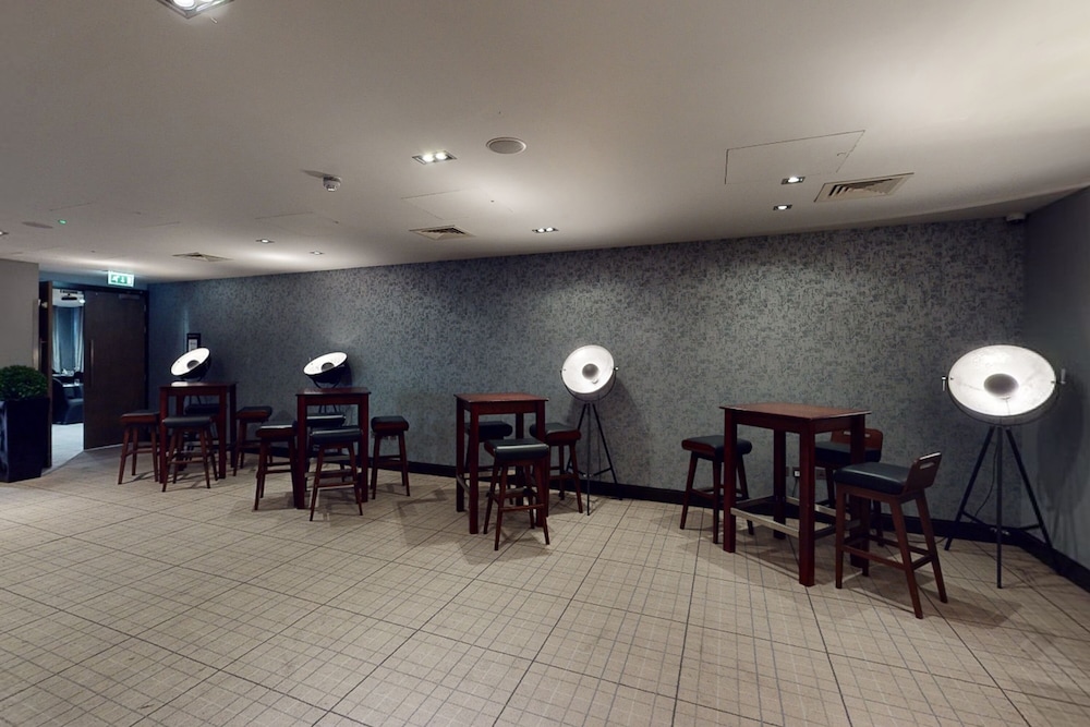 Village Hotel Edinburgh 36/50